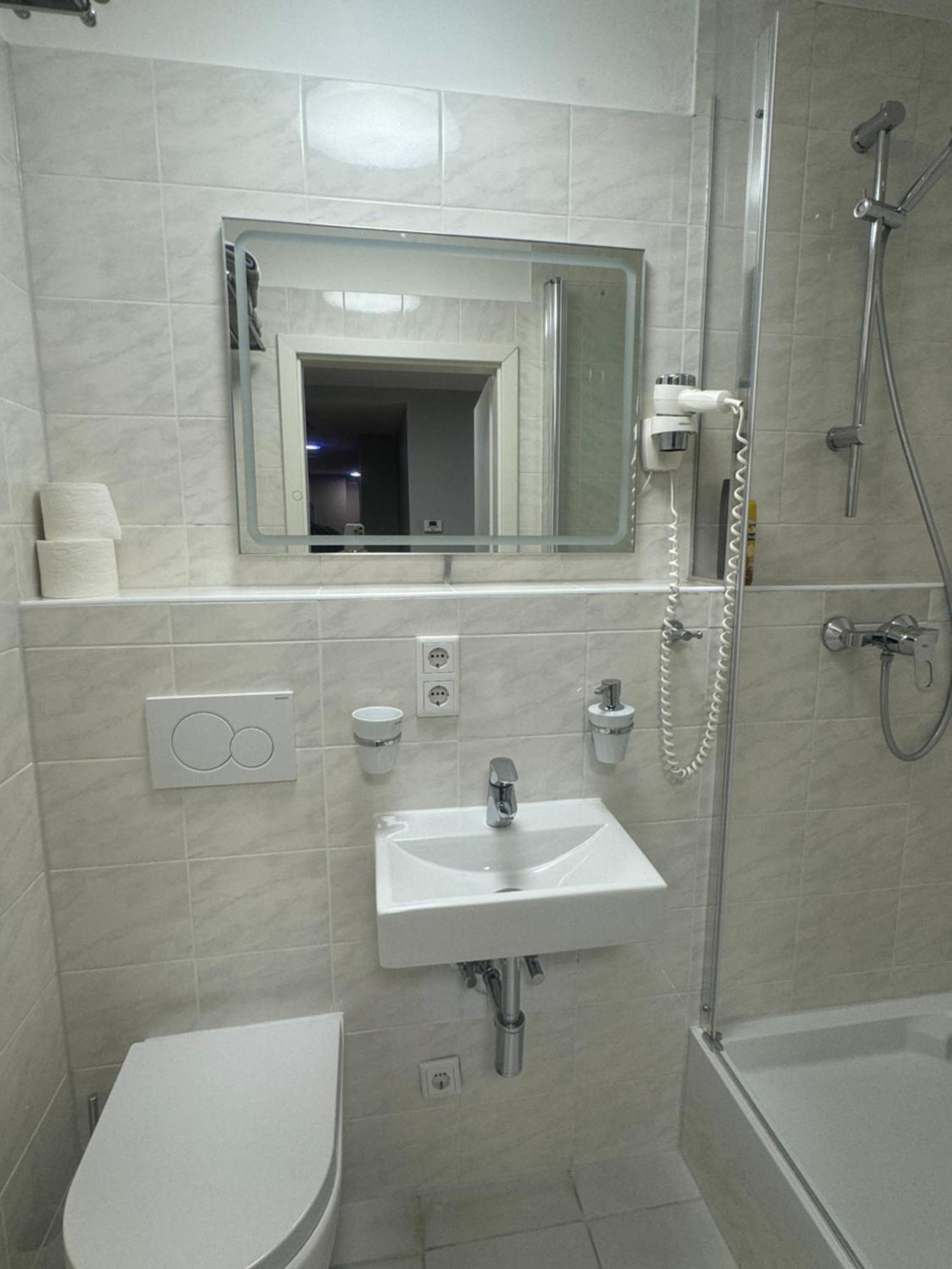 Studio Apartment Am Hauptbahnhof N2 Norymberga Zewnętrze zdjęcie